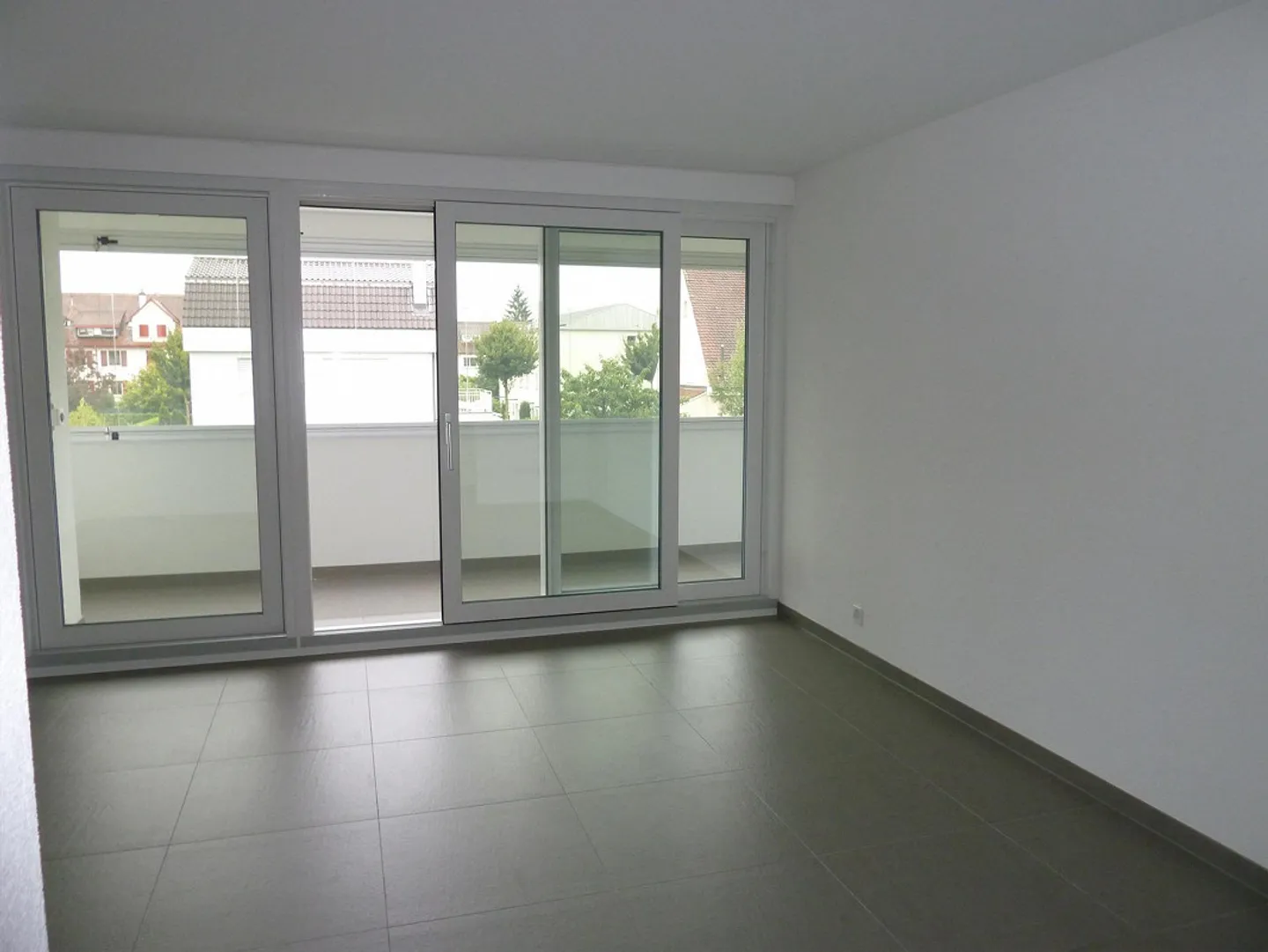Helle Wohnung mit gemütlichem Sitzplatz - Foto 5 von 5