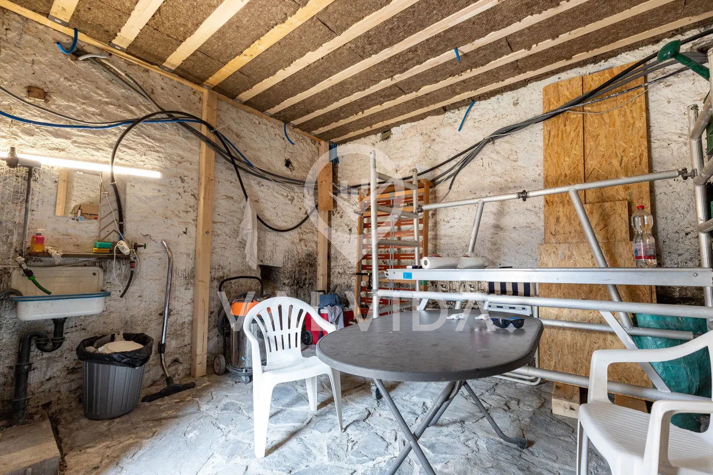Progetto di ristrutturazione casa unifamiliare a Getwing - pronto per l'occupazione estate 2026 - Foto 10 di 14
