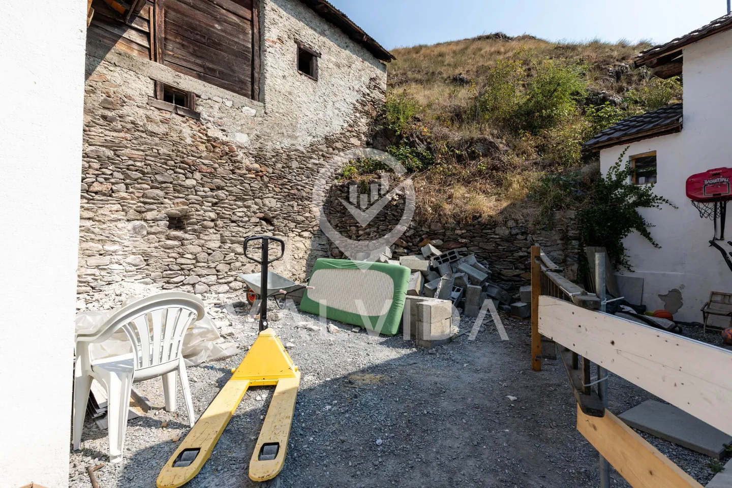 Progetto di ristrutturazione casa unifamiliare a Getwing - pronto per l'occupazione estate 2026 - Foto 11 di 14