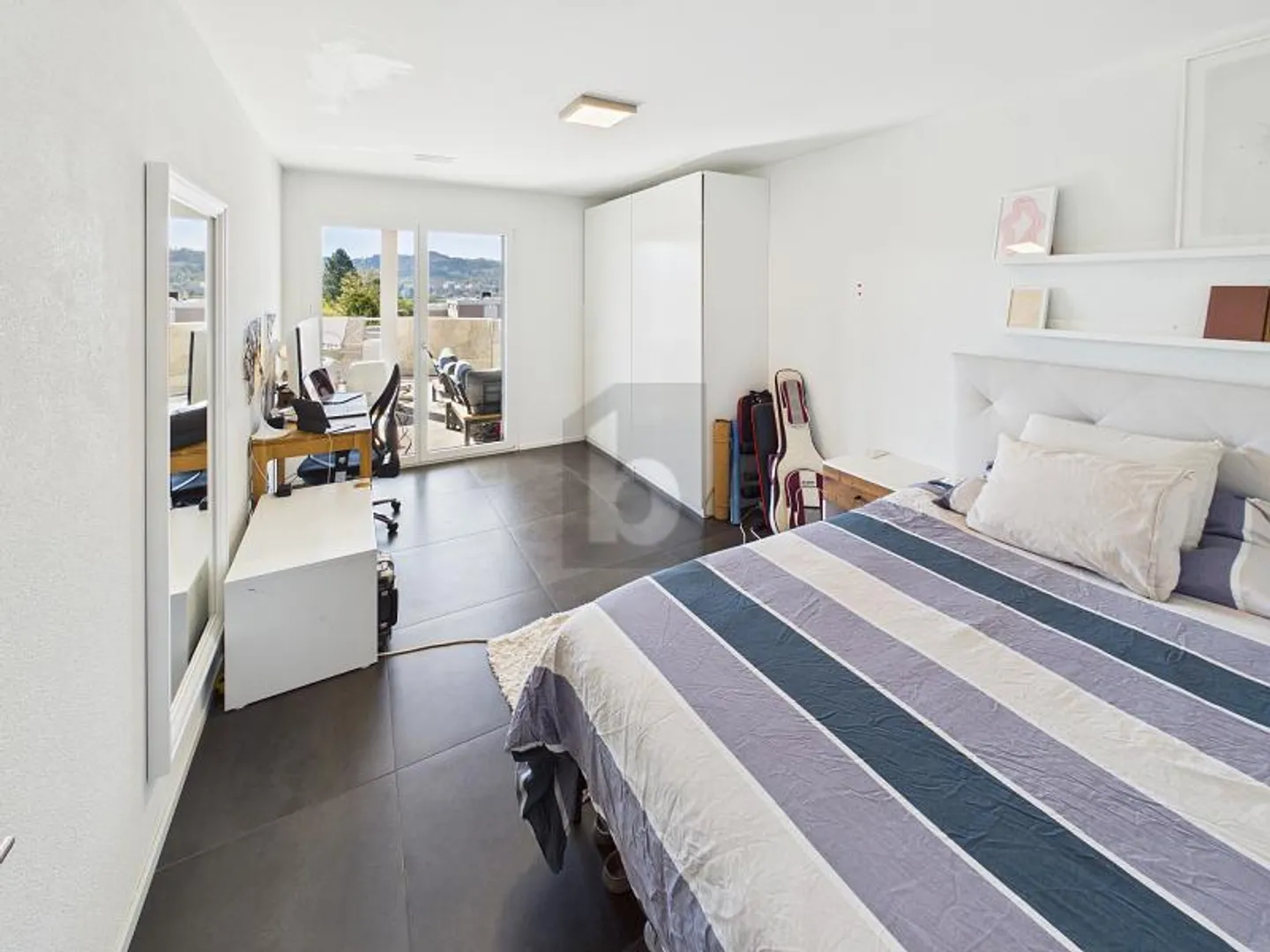 Apartment with terrace 6.5 rooms - Photo 5 of 6