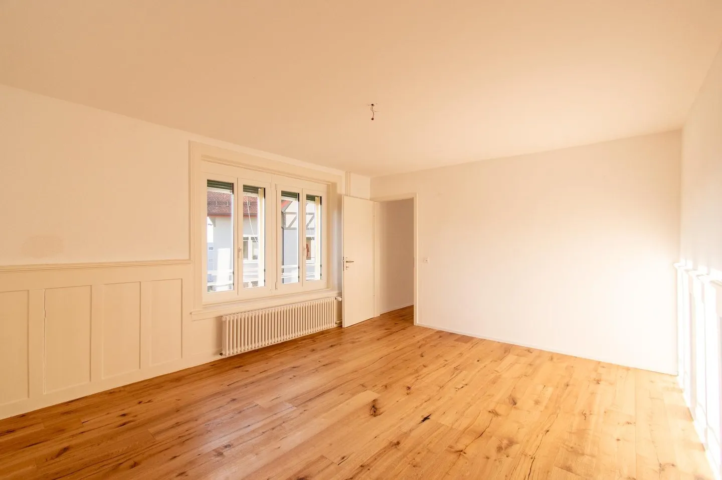 Bright 2.5 Room Apartment - Photo 6 of 9