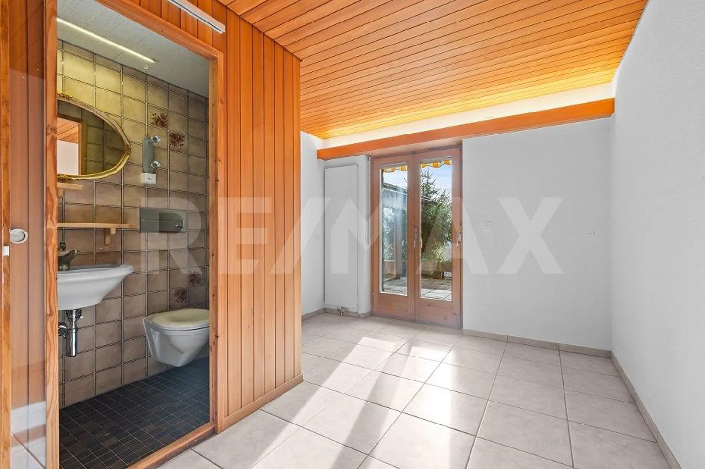 Single-family house with plenty of privacy - Photo 13 of 13