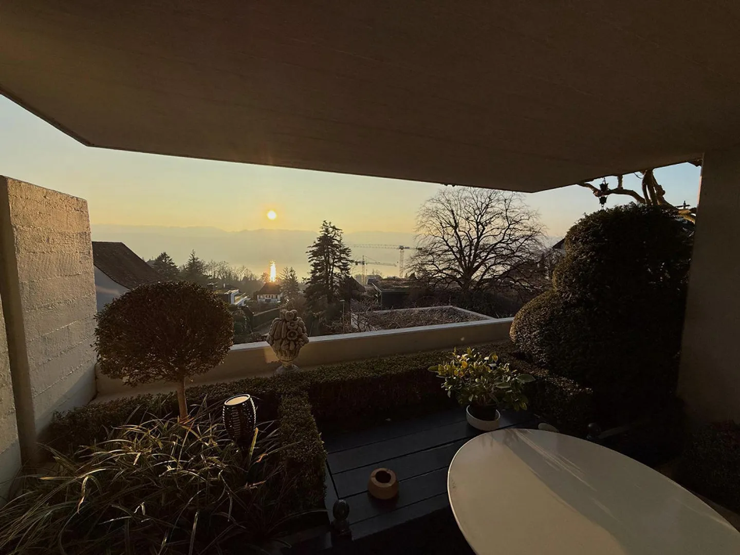 La tua casa con vista sul lago di Zurigo – Vivere con vista e potenziale - Foto 2 di 5