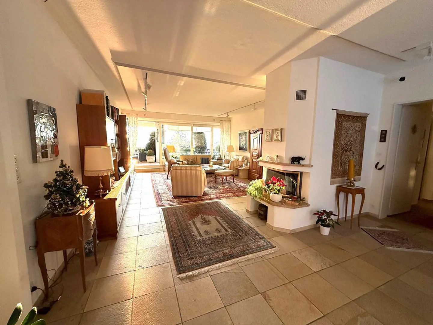 La tua casa con vista sul lago di Zurigo – Vivere con vista e potenziale - Foto 3 di 5