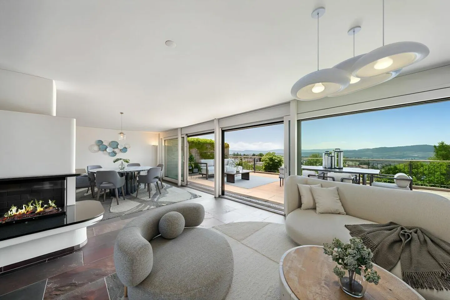 Representative, modern terrace apartment with unobstructed Alpine panorama - Photo 1 of 8