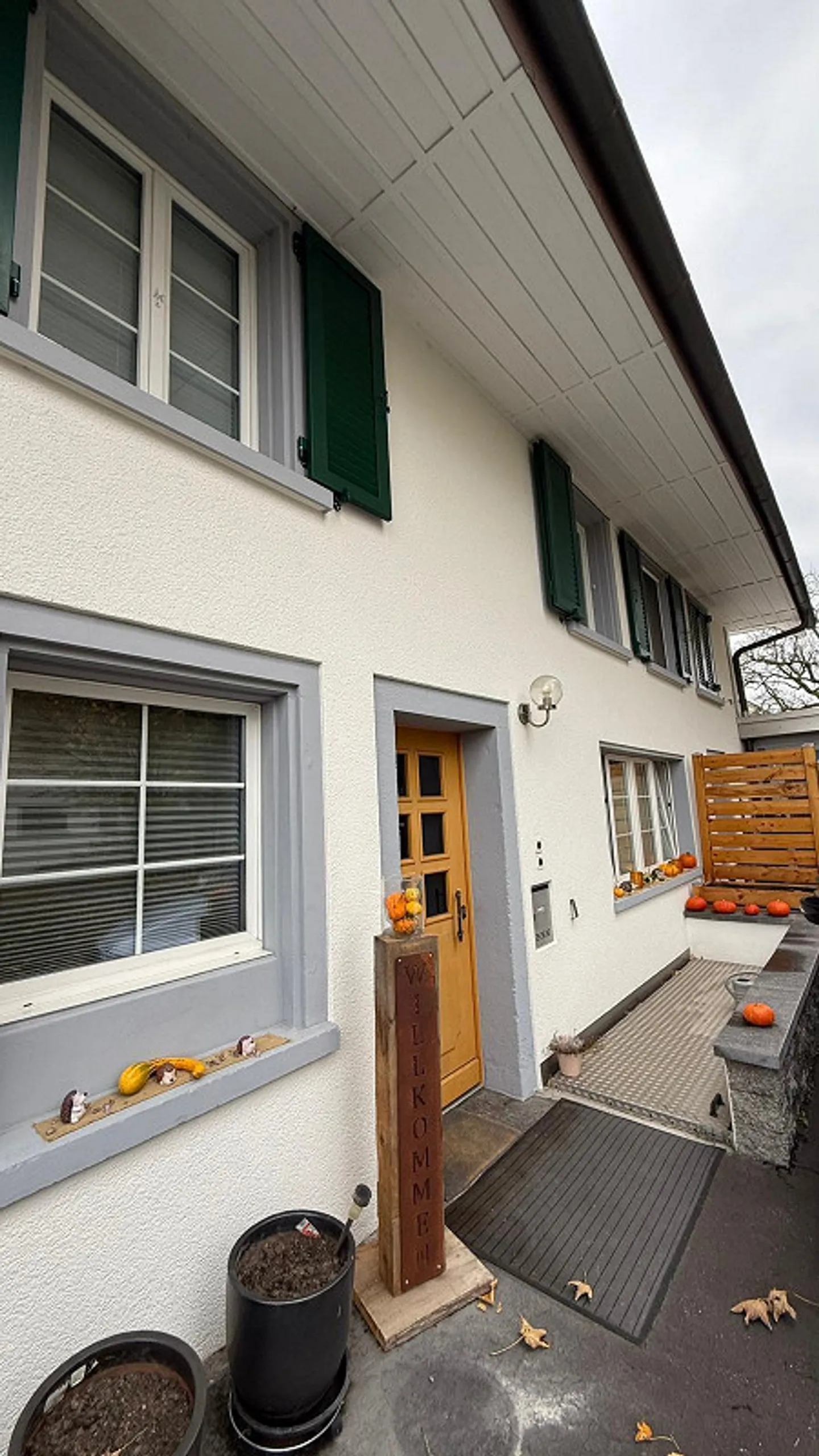 ✨ Wohnen mit Charme – 3.5-Zimmer-Maisonette mit Wintergarten, Terrasse & Traumküche in Lostorf 🌿 - Foto 3 von 11