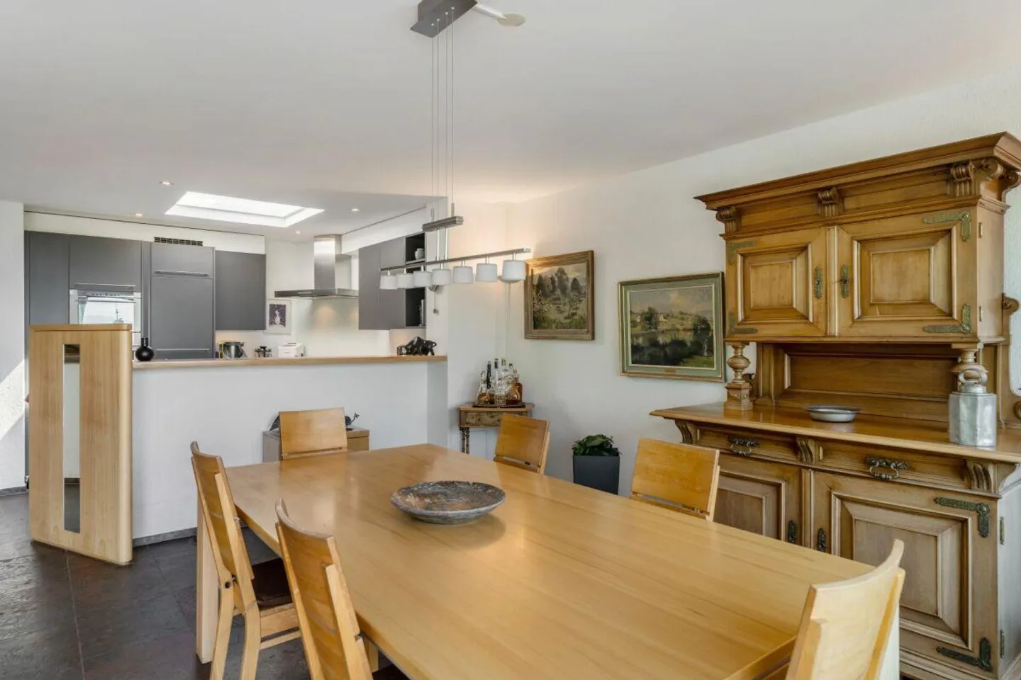 Representative, modern terrace apartment with unobstructed Alpine panorama - Photo 4 of 8