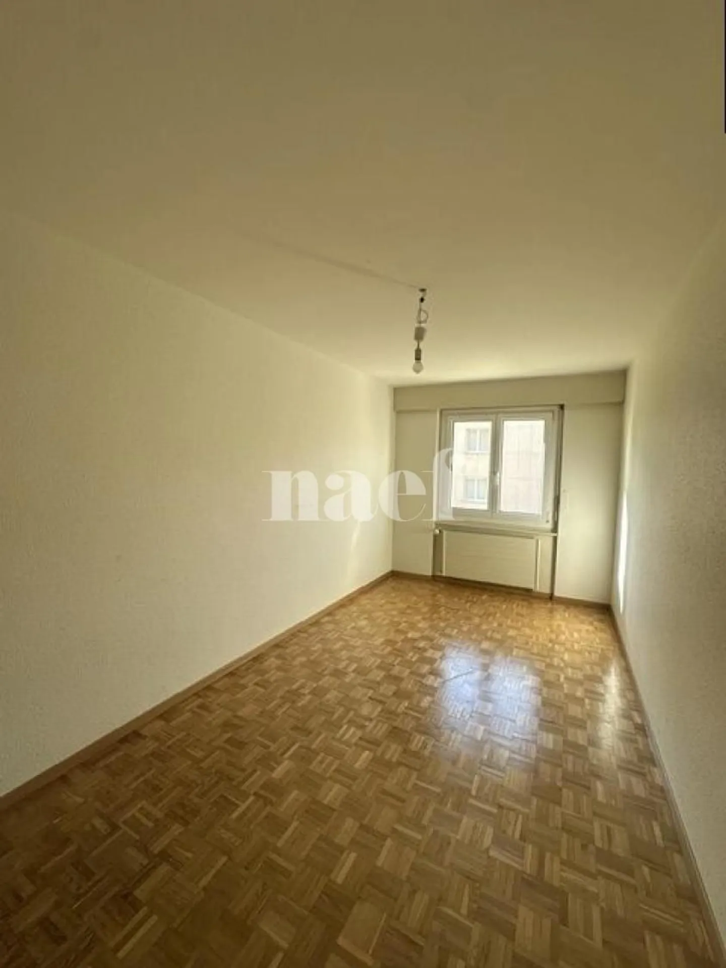 4-room apartment - Photo 3 of 6
