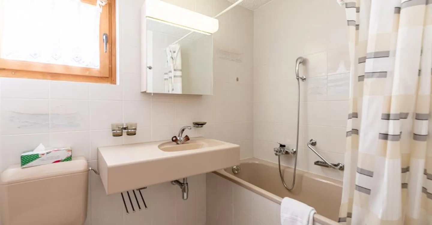 Appartement Charmant avec Vue Alpestre - Photo 8 sur 12