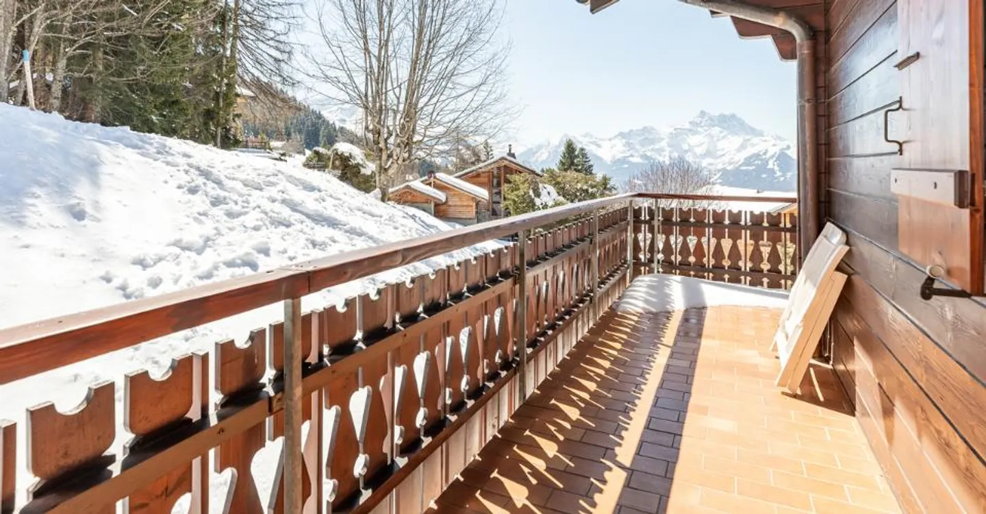 Appartement Charmant avec Vue Alpestre - Photo 10 sur 12