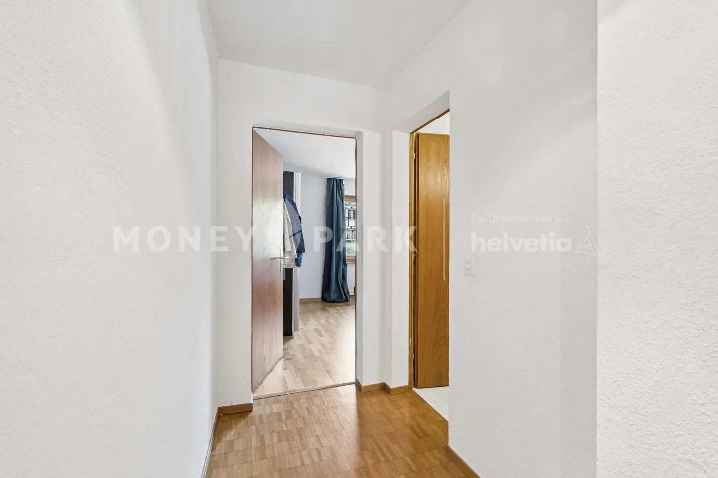 Appartamento attraente di 2,5 stanze con camino e balcone - Foto 5 di 11