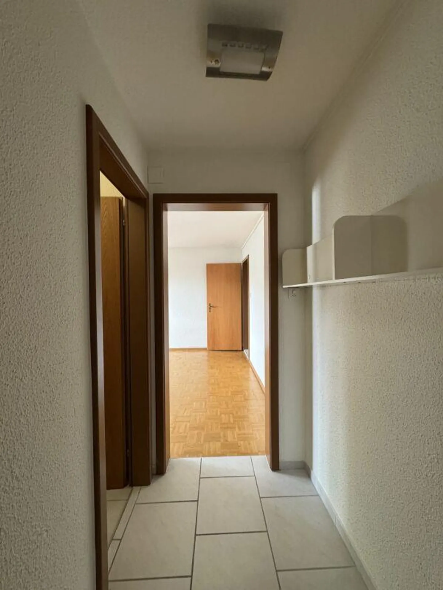 Appartement spacieux de 3 pièces à Riehen - Photo 3 sur 9
