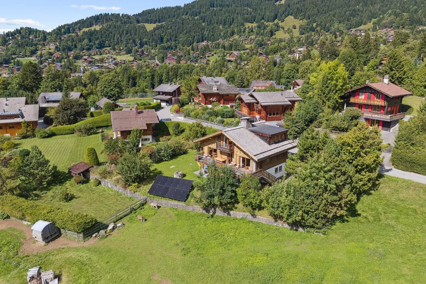 Le Picoulet, chalet ristrutturato con 6 camere nel centro della stazione - Foto 16 di 16