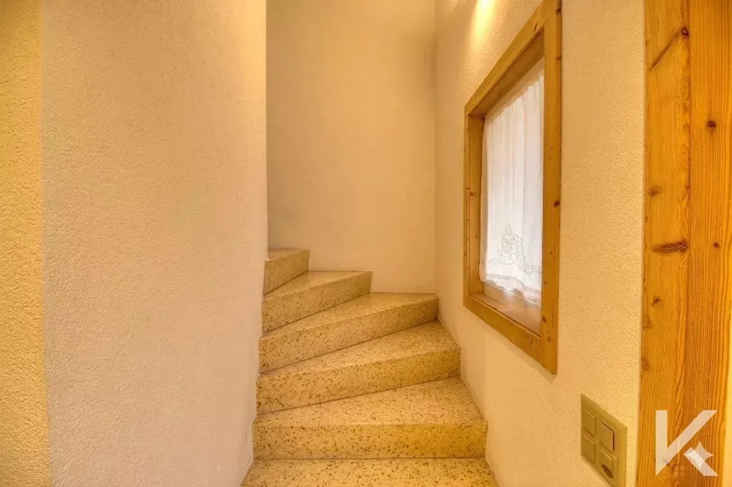 Semi-detached house with vast spaces and magnificent views - Photo 12 of 13