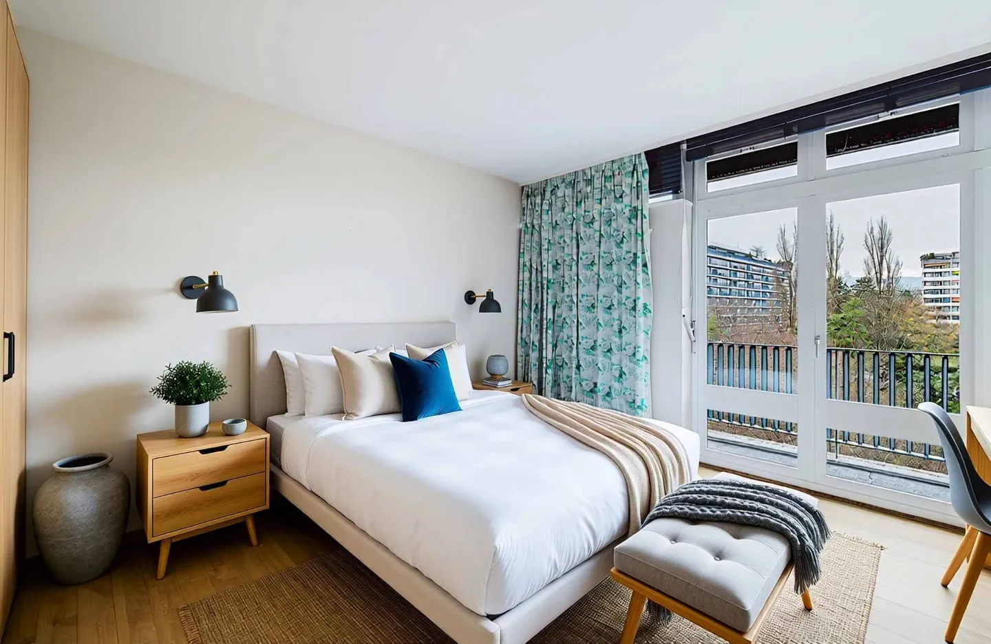 Unique Opportunity: Luxury Apartment on Higher Floor - Photo 10 of 13