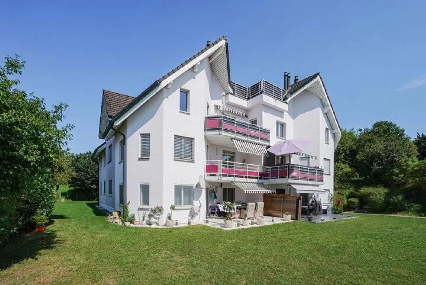 GENEROUS PENTHOUSE APARTMENT WITH DREAM TERRACE AND LOTS OF PRIVACY - Photo 7 of 8