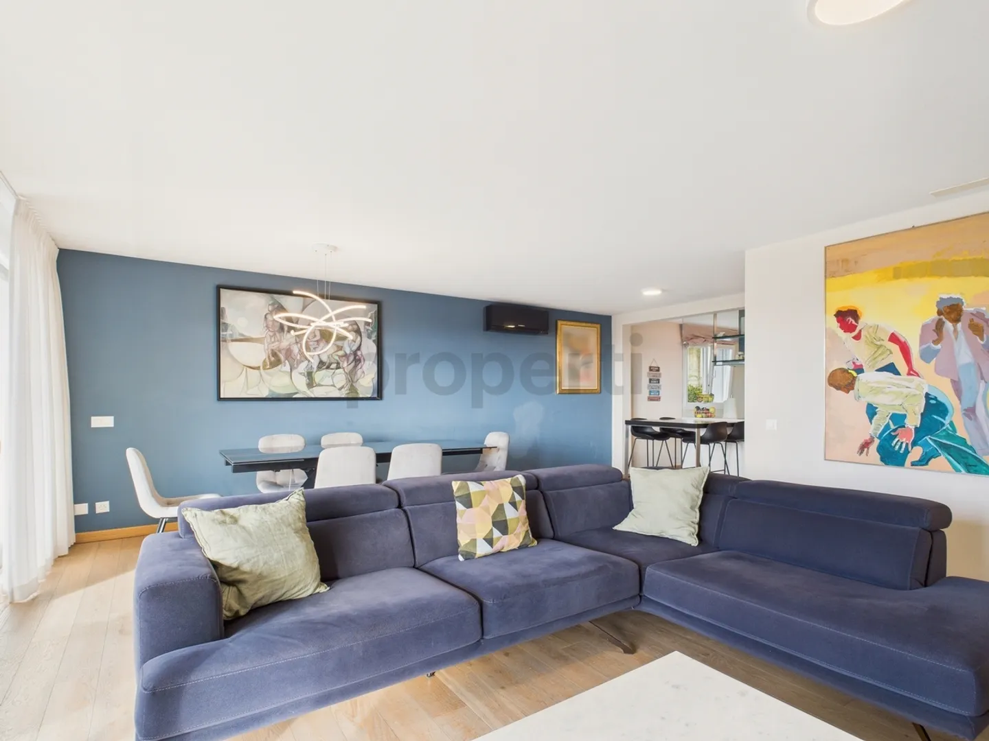 Elegante 4,5-Zimmer-Wohnung mit privatem Parkplatz, Balerna - Foto 2 von 13