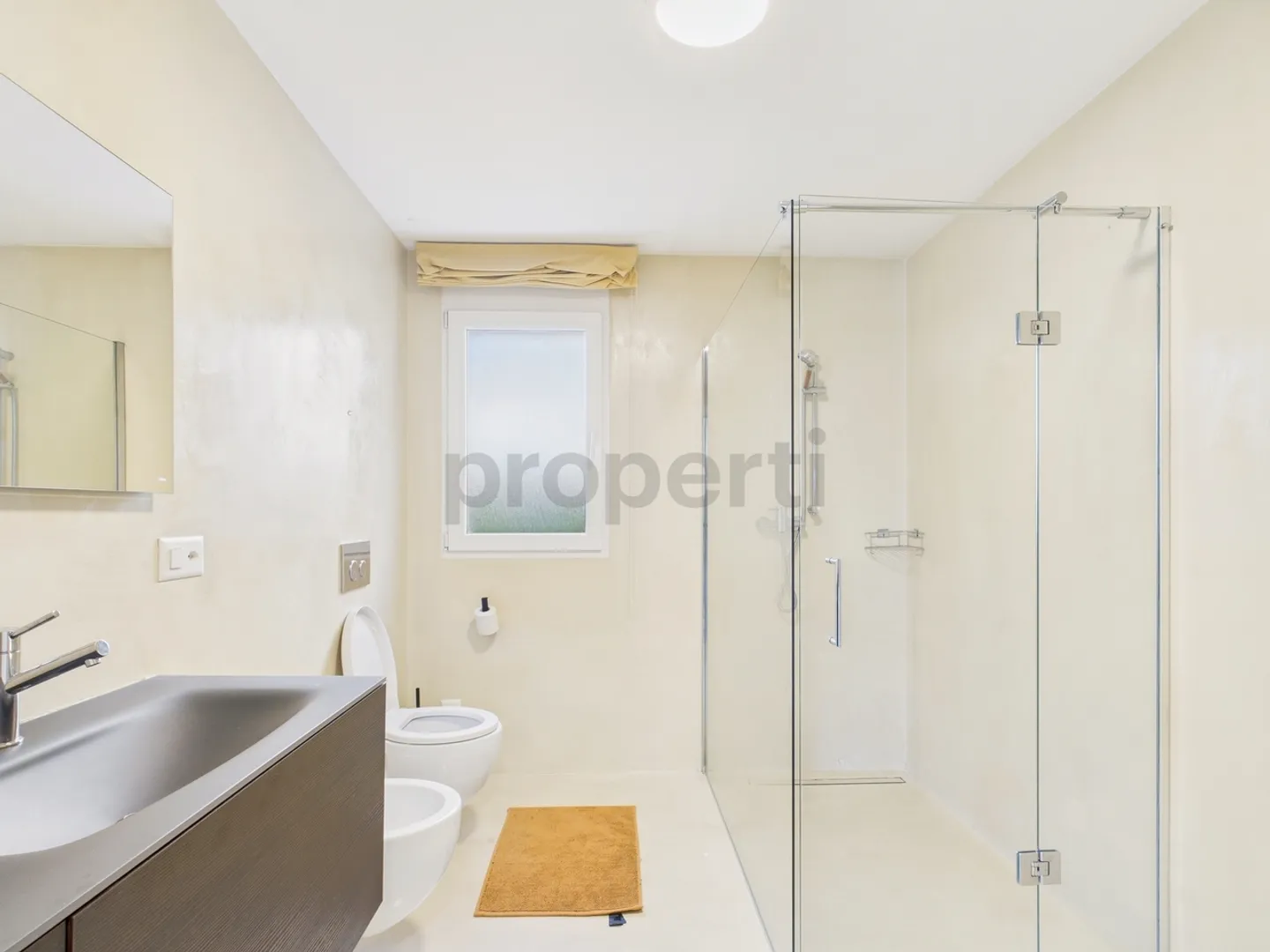 Elegante 4,5-Zimmer-Wohnung mit privatem Parkplatz, Balerna - Foto 10 von 13