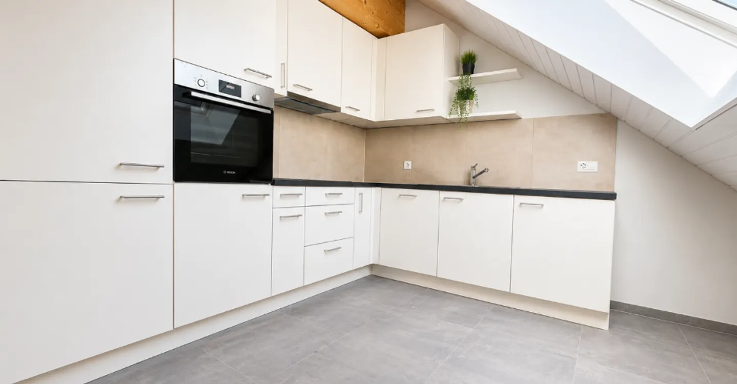 New in the heart of Sentier - Ideal for living or investing! - Photo 3 of 5