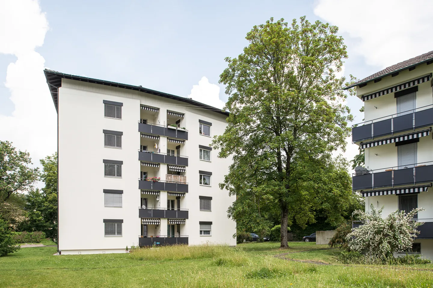 Außenparkplatz in Schaffhausen - Foto 2 von 2