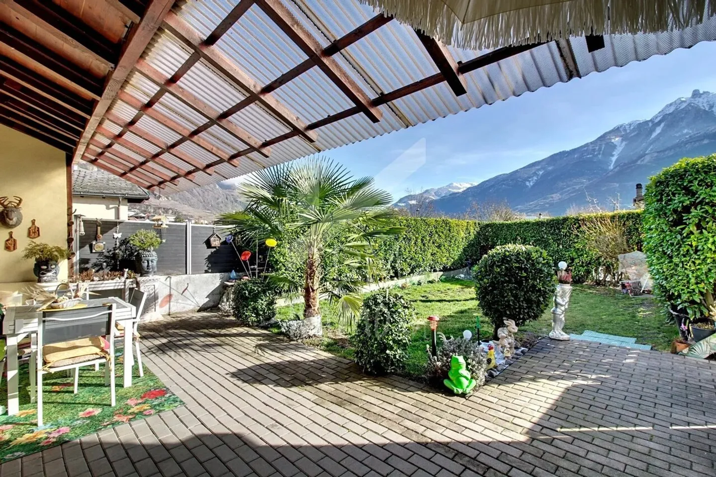 Rental building with 9 units, excellent condition, near center - Photo 8 of 9