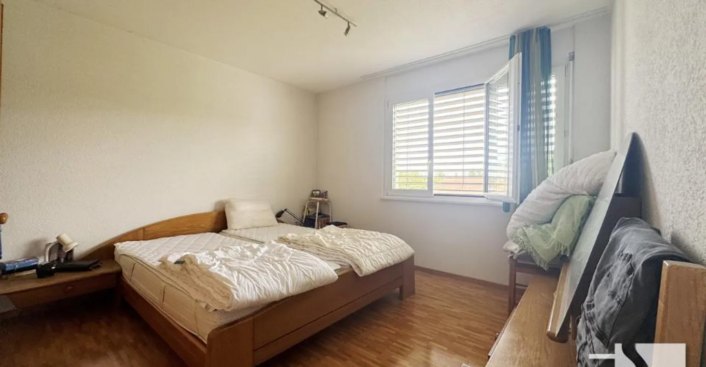 Appartement spacieux de 5 pièces - Photo 4 sur 6