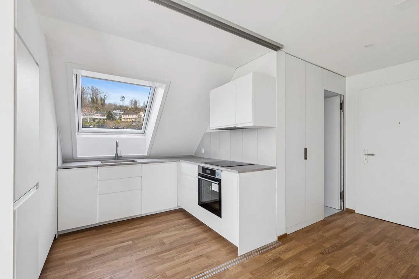 Moderner Penthouse mit spektakulärem Blick - Foto 3 von 8