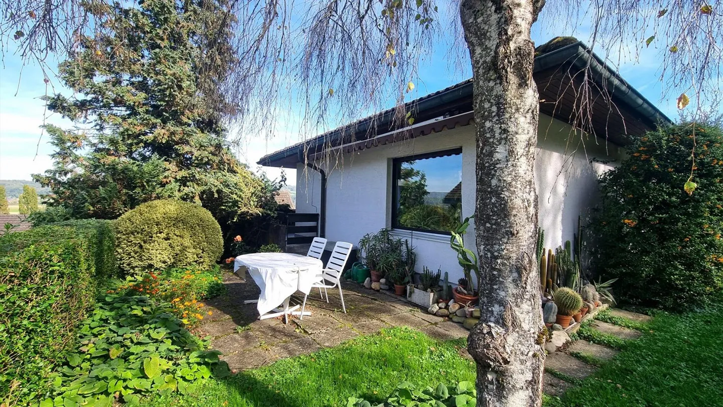 Casa unifamiliare di 7,5 stanze adatta alle famiglie con vista sulla natura - Foto 4 di 12