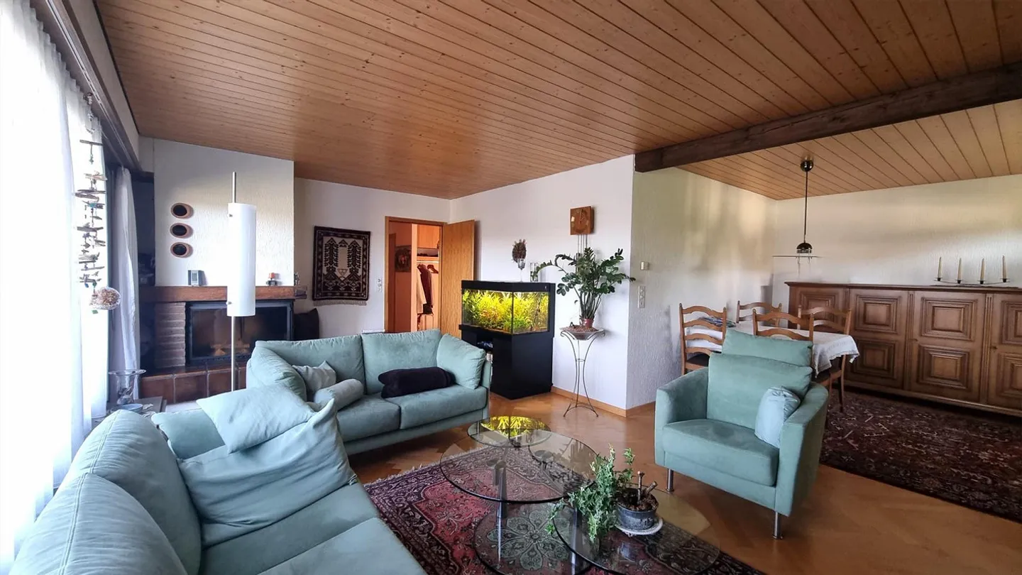 Casa unifamiliare di 7,5 stanze adatta alle famiglie con vista sulla natura - Foto 6 di 12