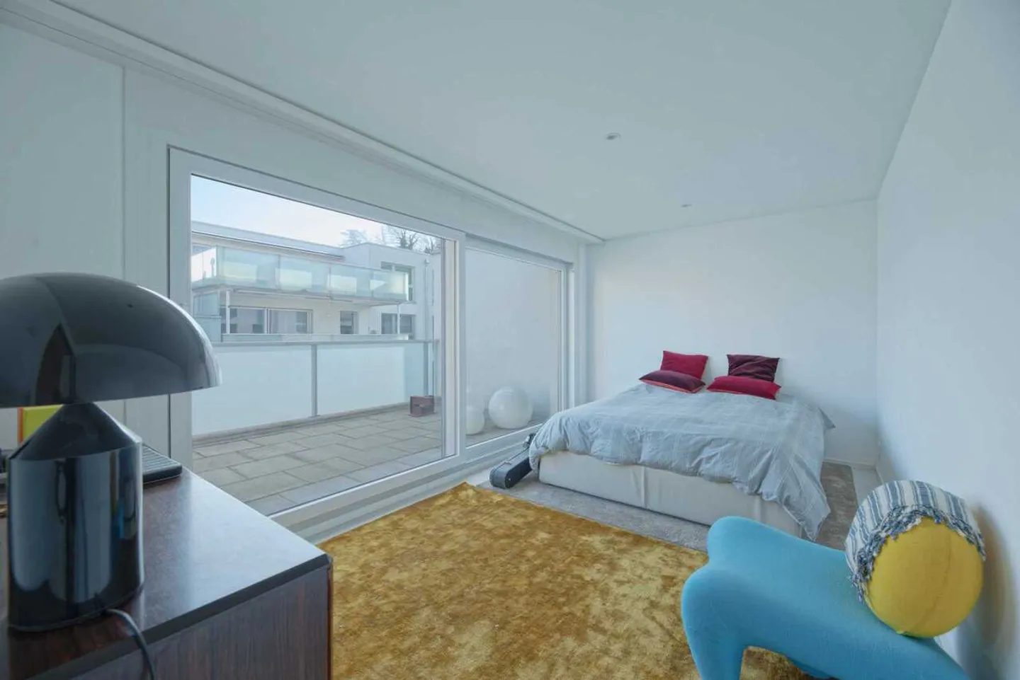 Sunny 5.5-room penthouse with 4 terraces in Schlieren - Photo 6 of 13