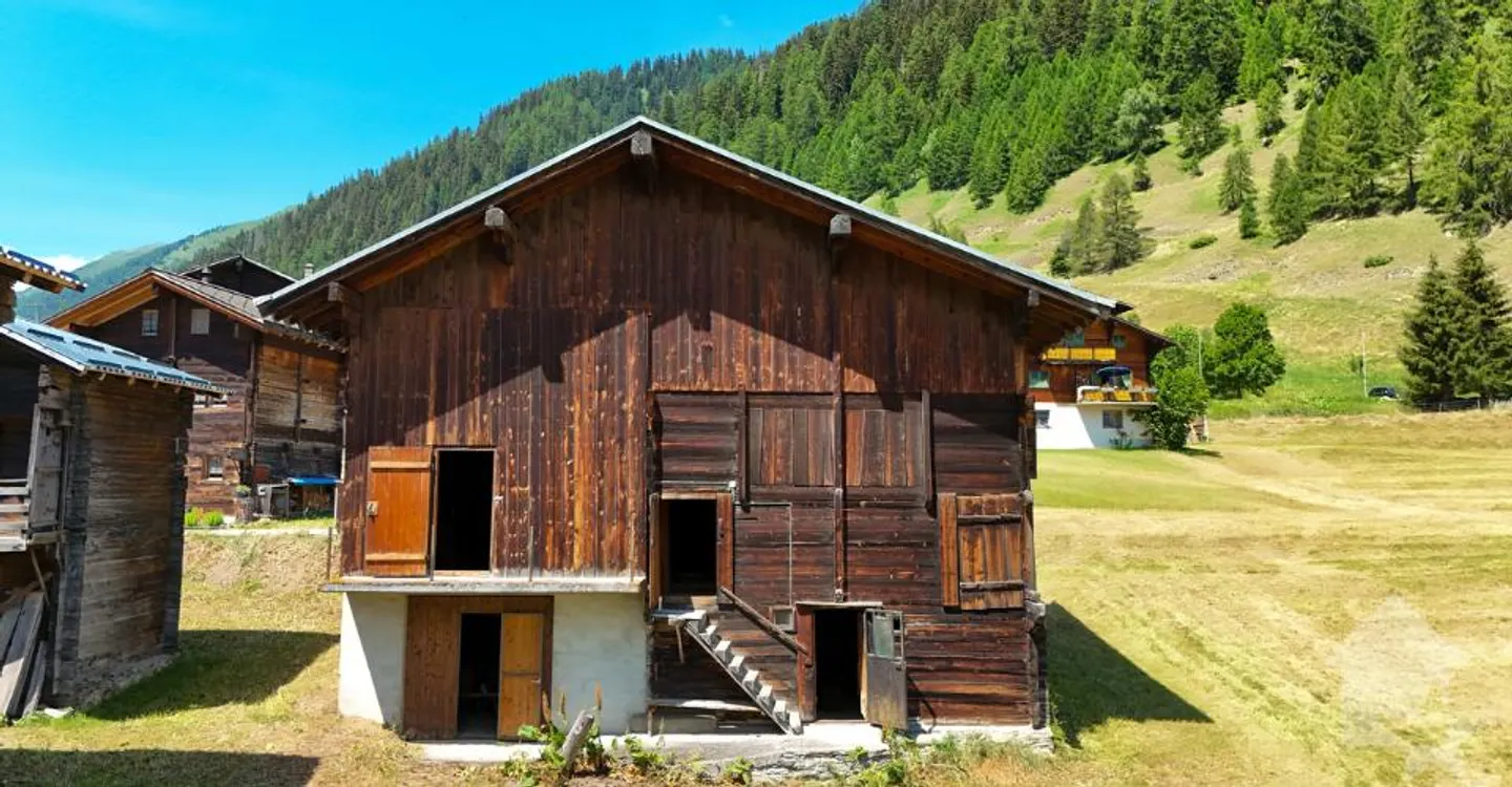 Chalet Charmant avec Potentiel d'Expansion - Photo 5 sur 11