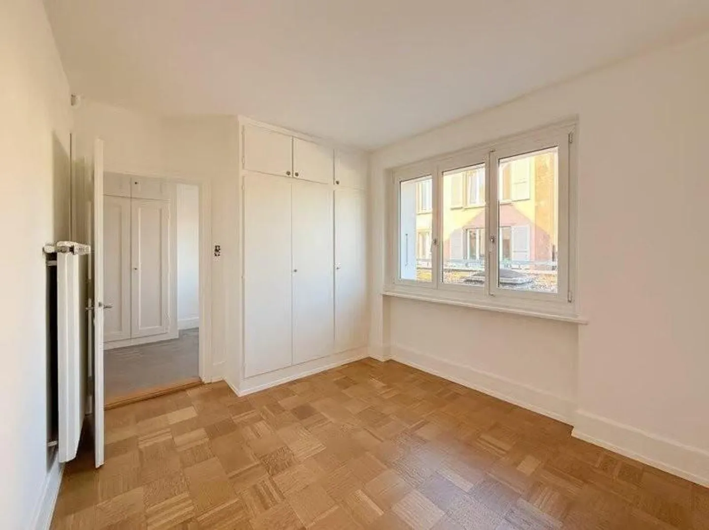 Central and Quiet - 3.5 Rooms with Terrace - Photo 3 of 9