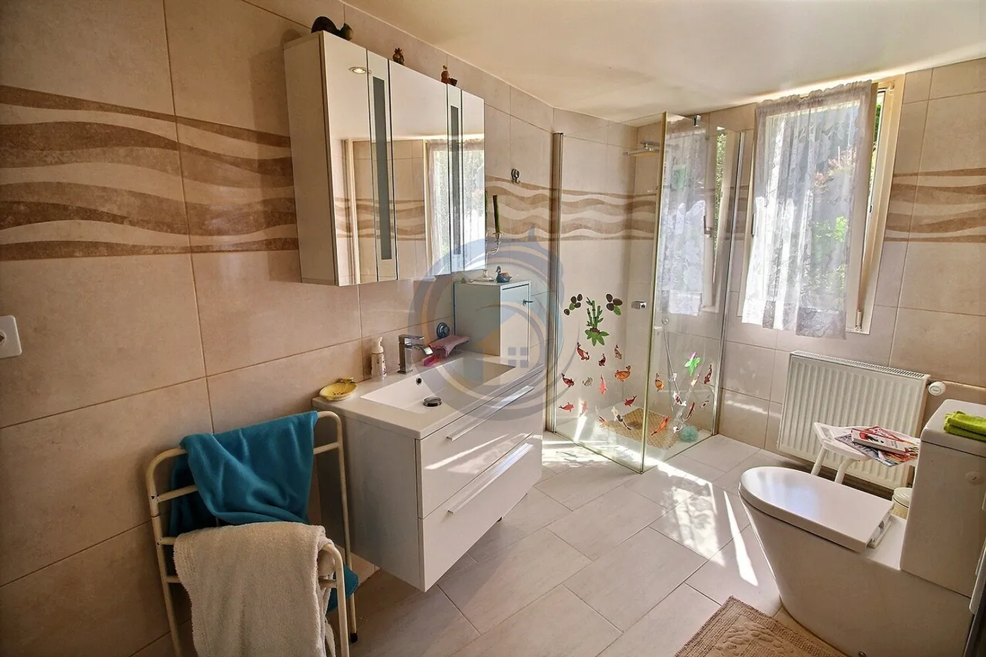 SUPERBA PROPRIETÀ CON 4 APPARTAMENTI E VISTA MOZZAFIATO SUL LAGO - Foto 15 di 17