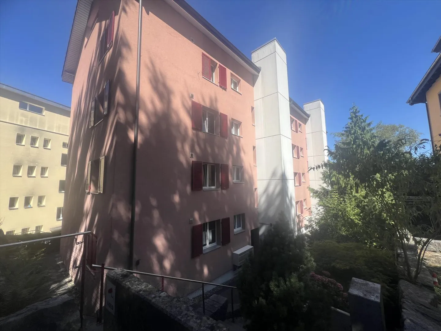 Appartement Douillet Près de la Ville - Photo 2 sur 5