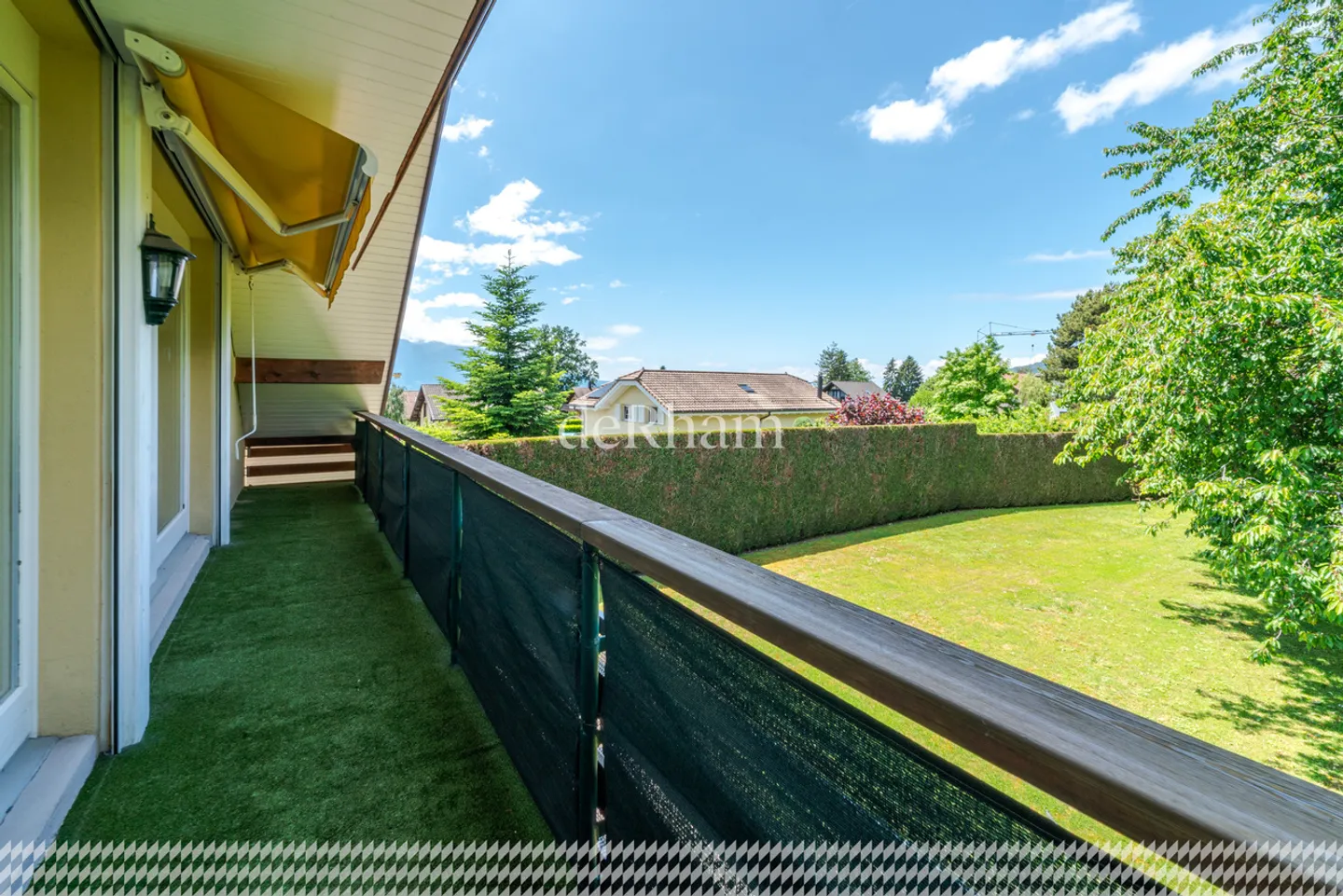 Stunning Villa in Saint-Légier - Photo 2 of 24