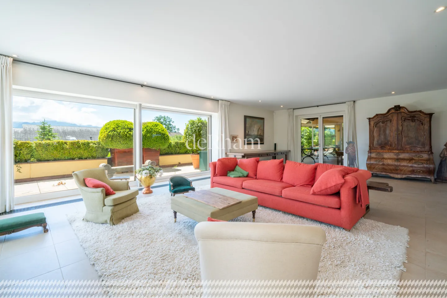 Stunning Villa in Saint-Légier - Photo 6 of 24