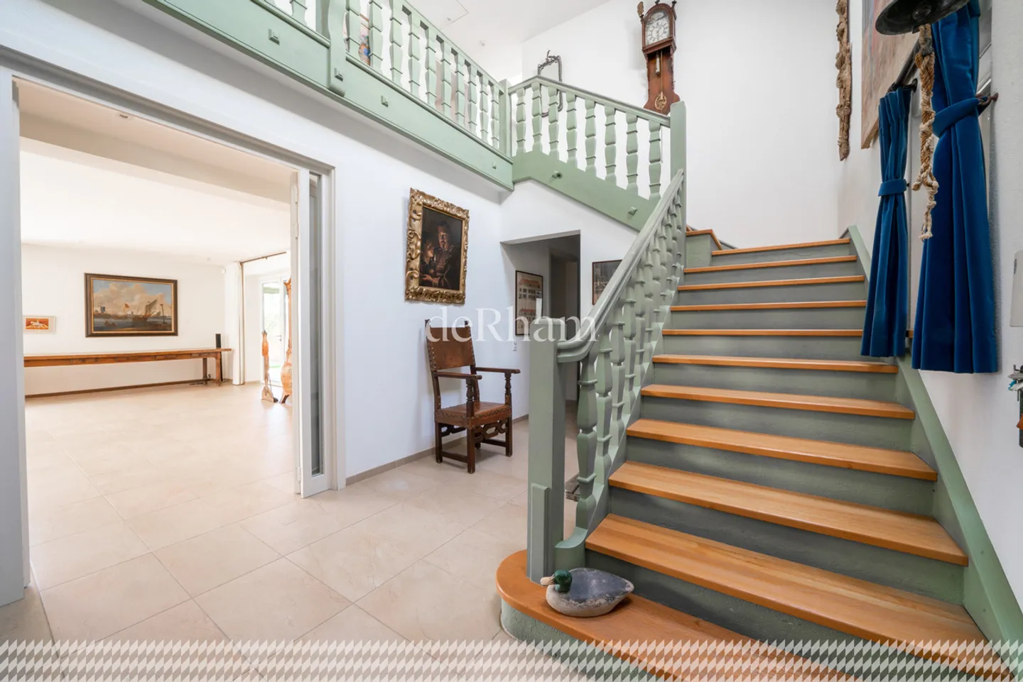 Stunning Villa in Saint-Légier - Photo 7 of 24