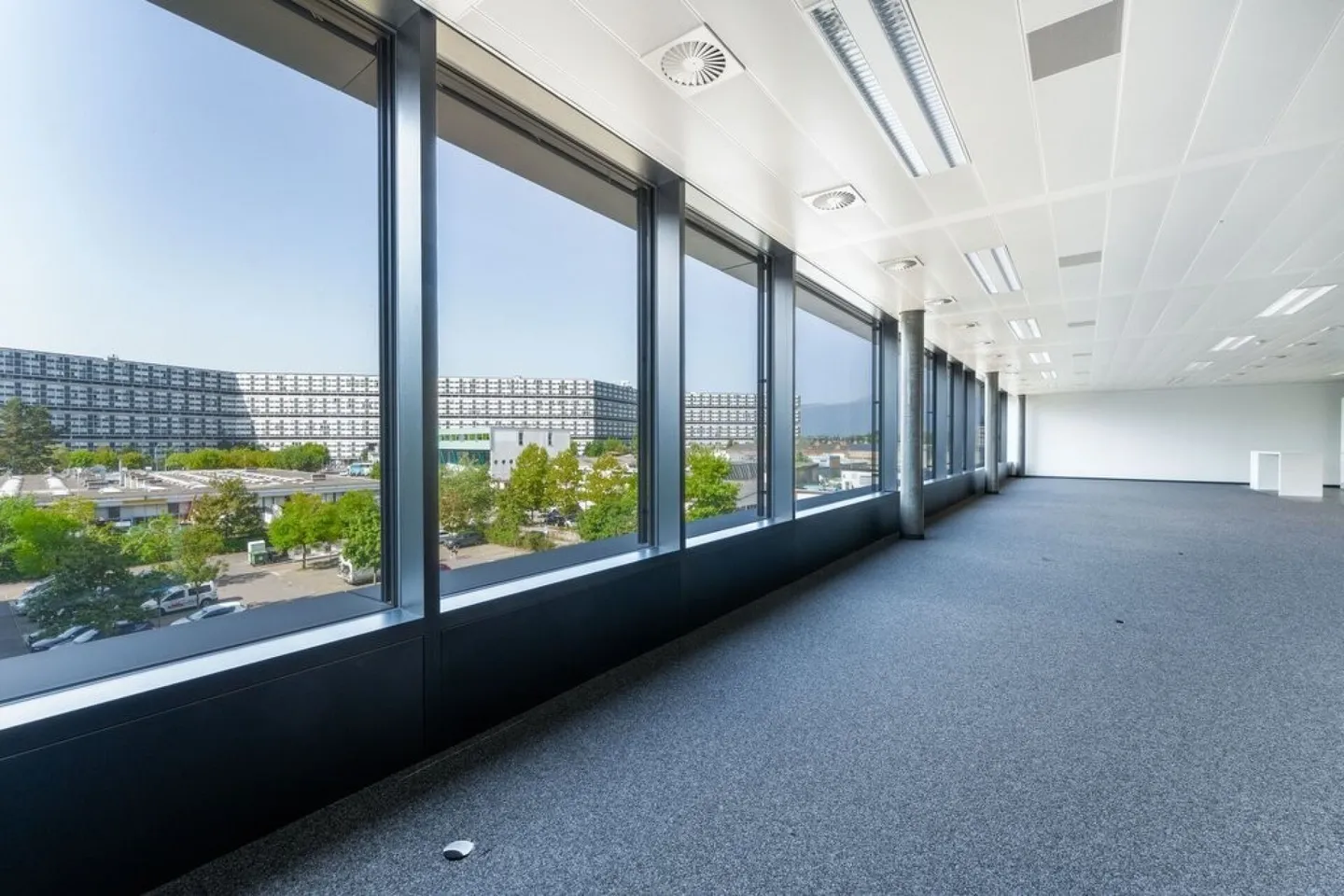 Spazio aperto di 188 m² da organizzare secondo le tue esigenze - Foto 3 di 3