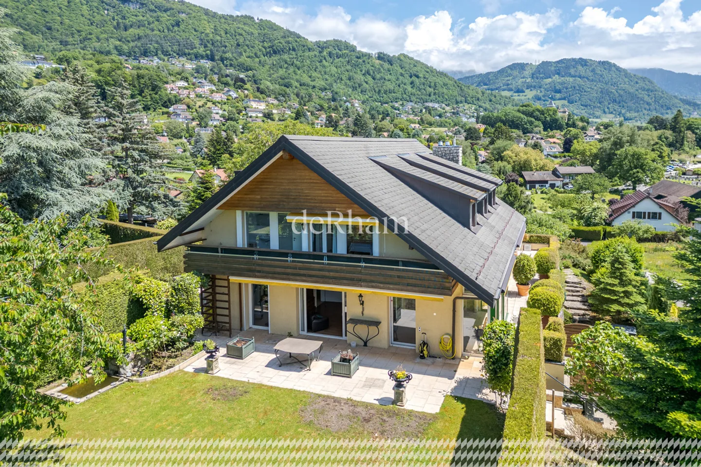 Stunning Villa in Saint-Légier - Photo 23 of 24