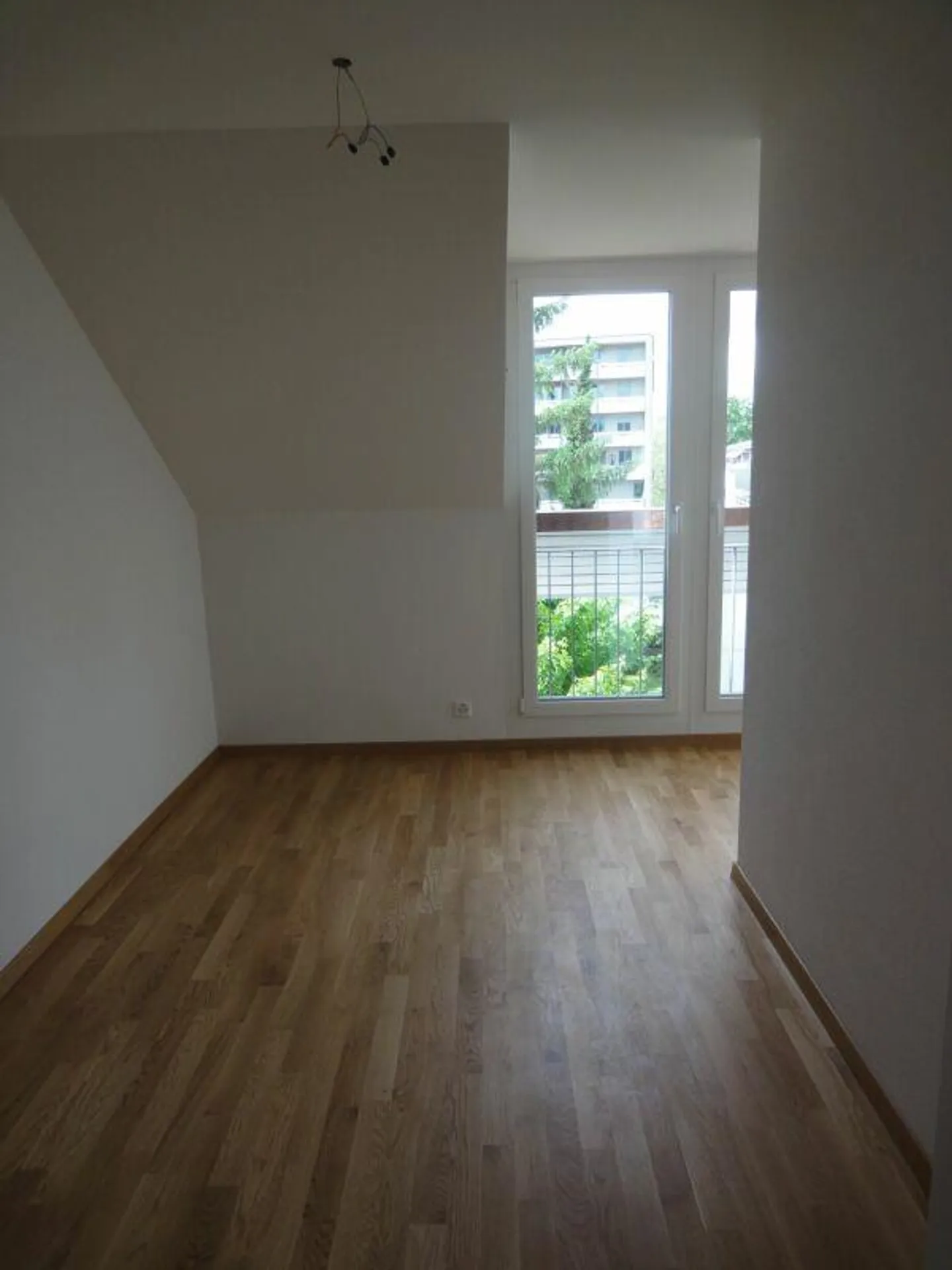 Appartamento mansardato ristrutturato - Foto 6 di 10