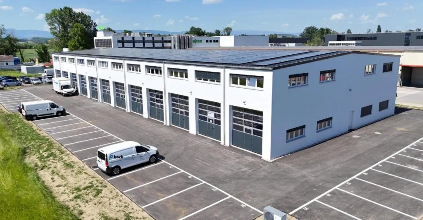Versatile Commercial Space - Photo 11 of 13