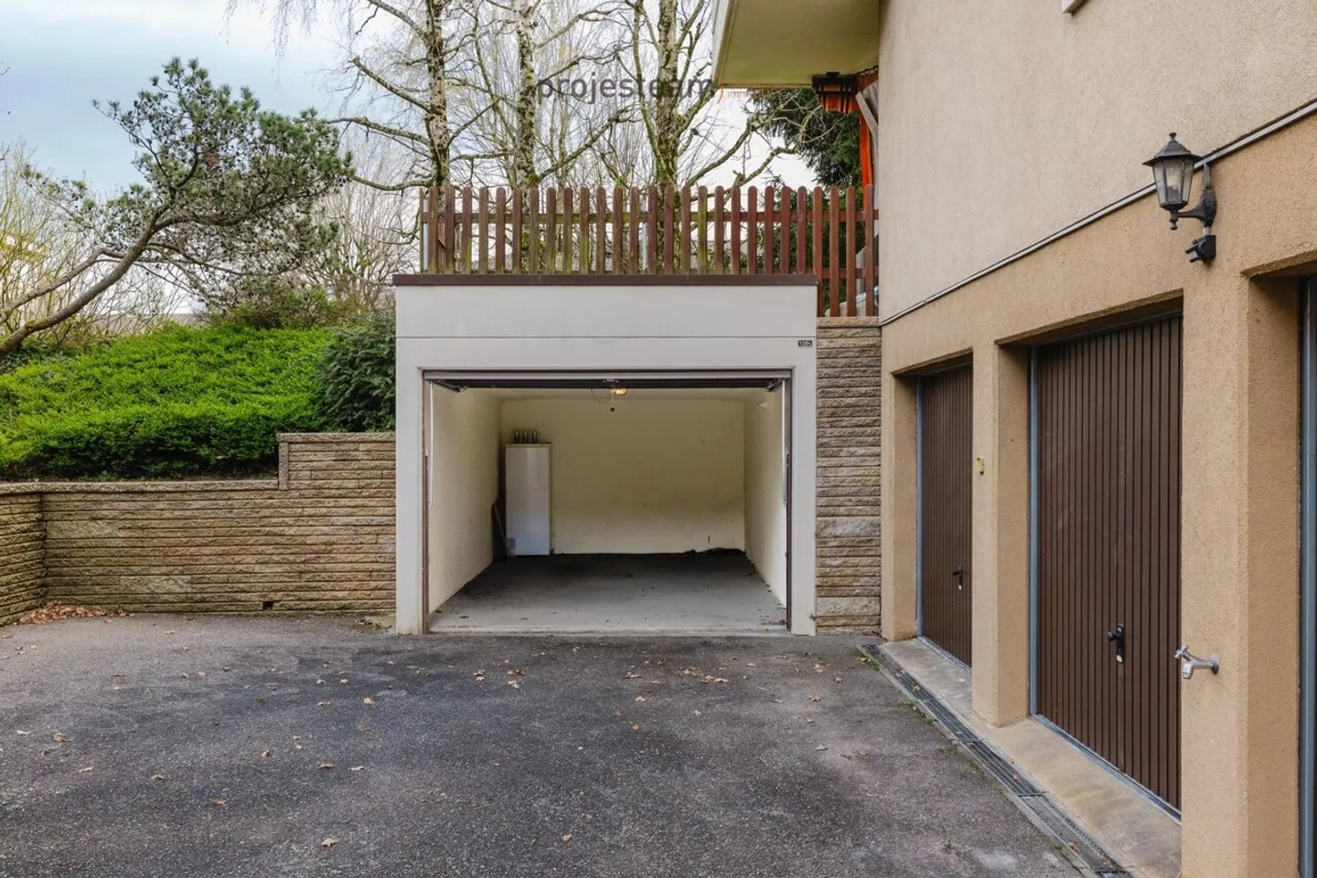 Apartment with fireplace, carefully renovated, large south-facing balcony, in a green and family-friendly setting - Photo 12 of 12