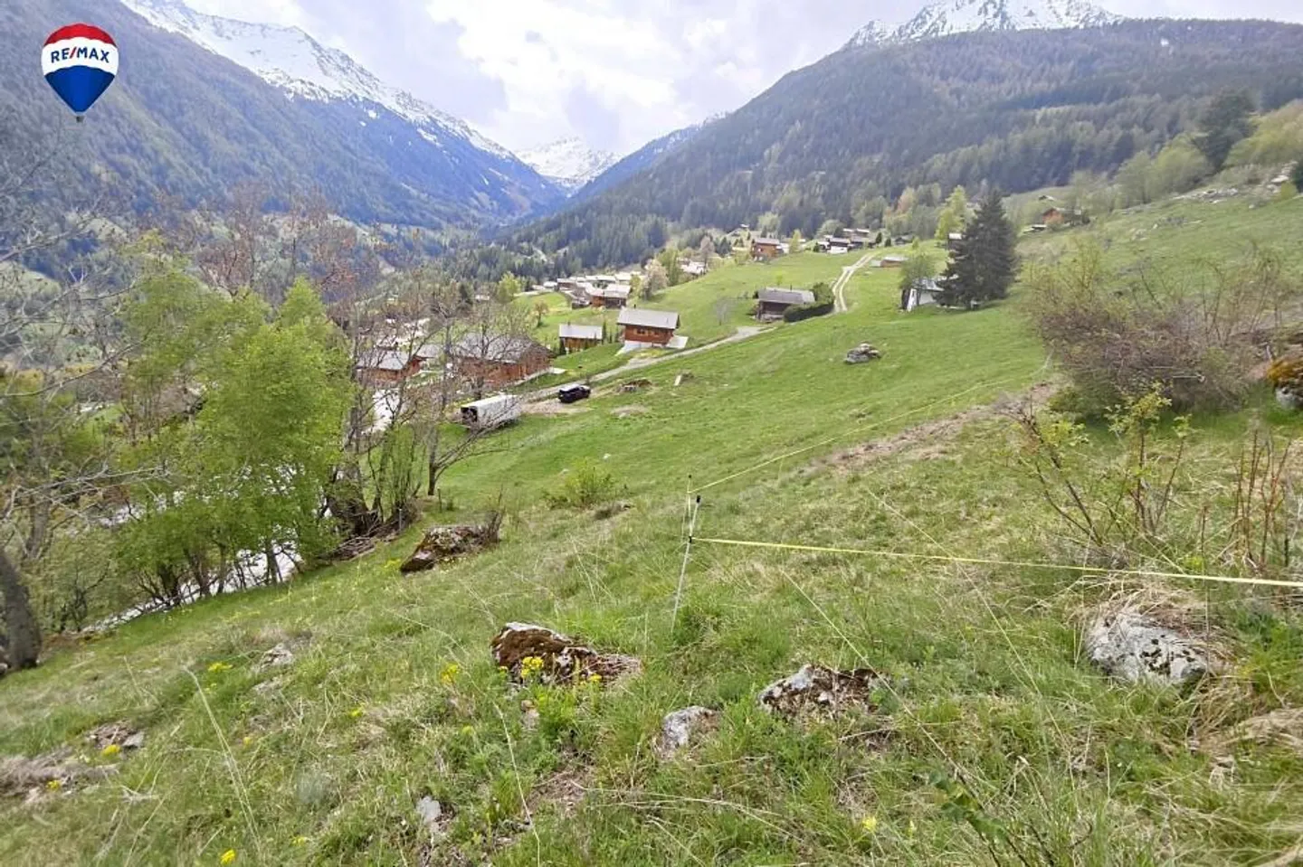 Terrain à bâtir pour 1 à 2 maisons en zone H20 - Photo 6 sur 11