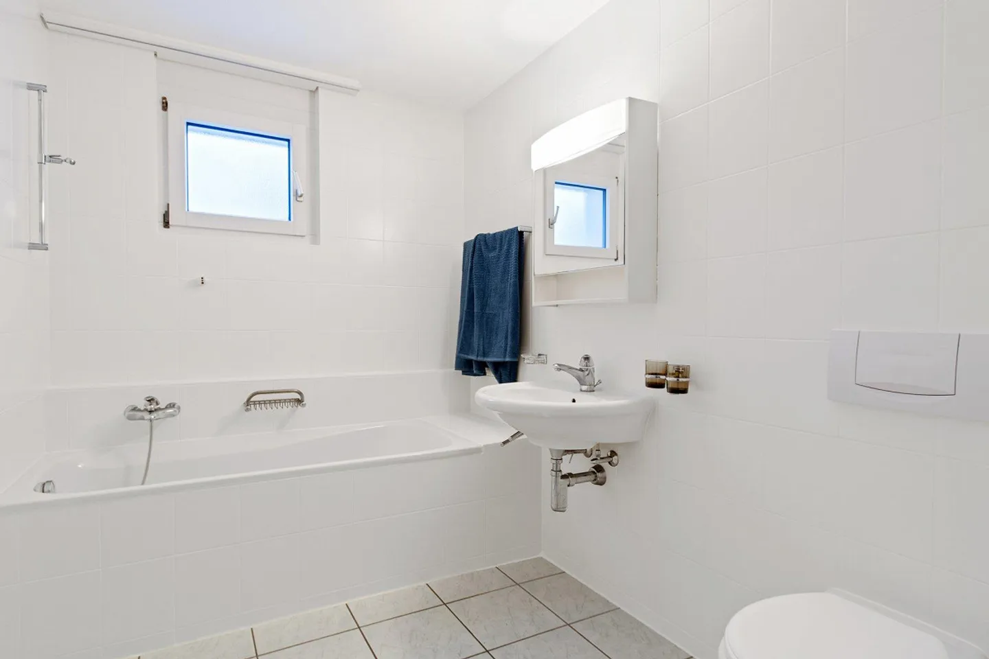 Appartamento spazioso con balcone - Foto 4 di 7