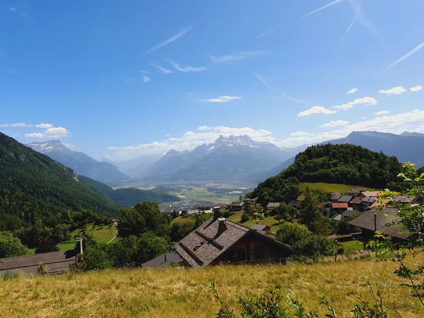 Wunderschönes Chalet und großes Grundstück - Blick auf die Dents du Midi - Foto 2 von 13