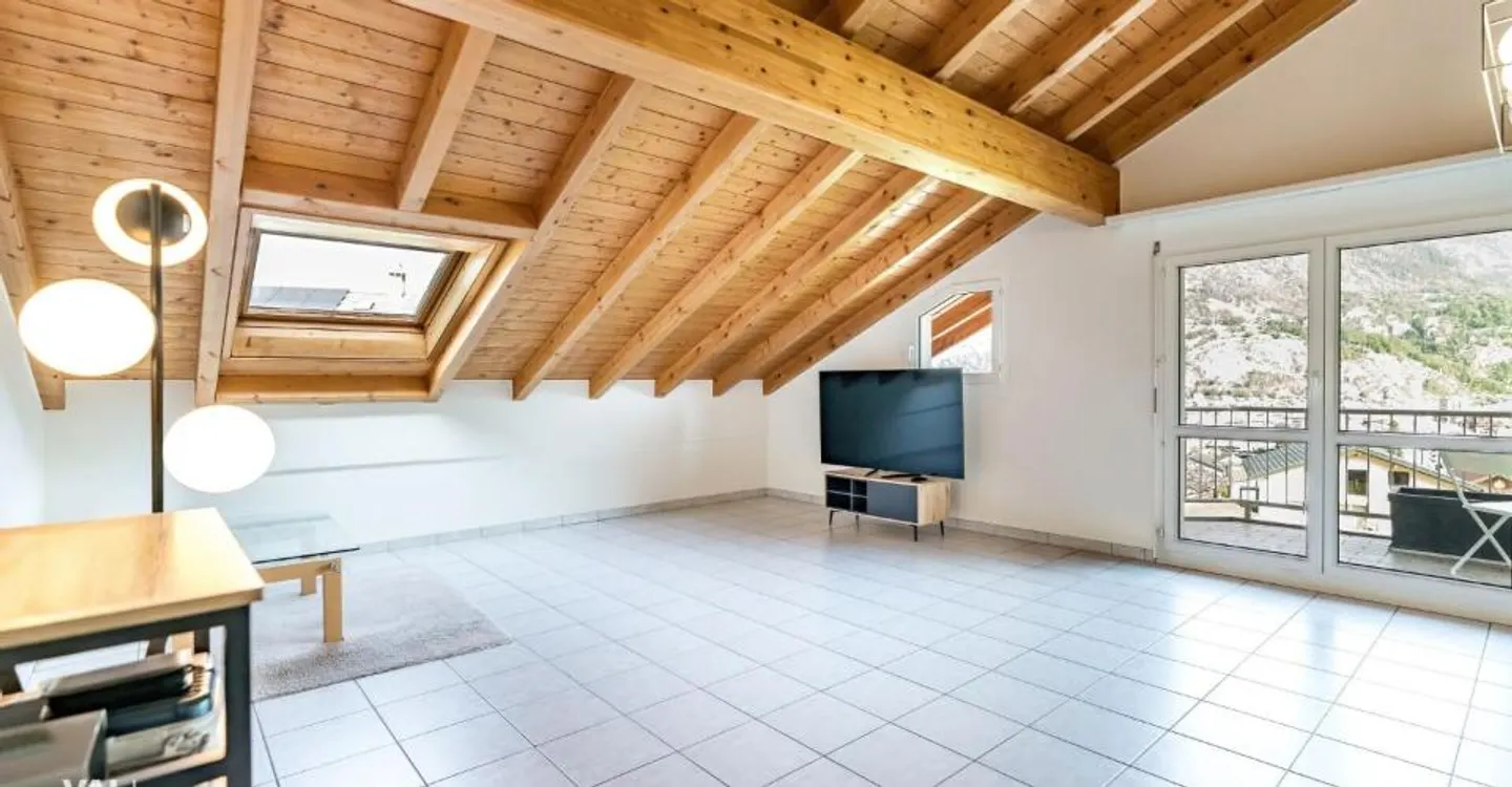 Penthouse de 4,5 pièces avec vue - Photo 5 sur 12