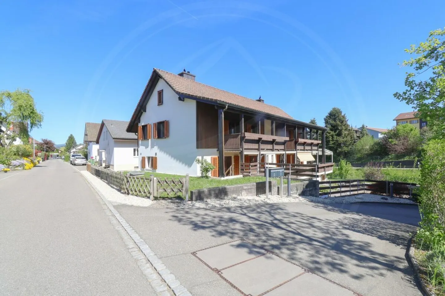 Charming 6½-Room House with Plenty of Space and Rustic Flair in Wohlenschwil - Photo 1 of 14