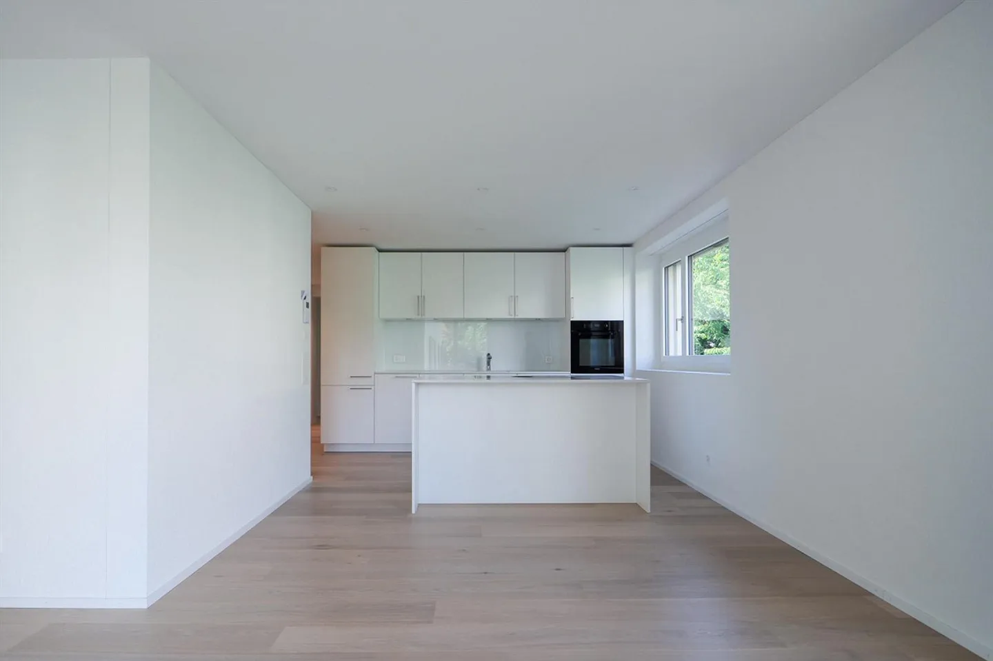 4.5 Room Apartment in Rüschlikon - Photo 1 of 13