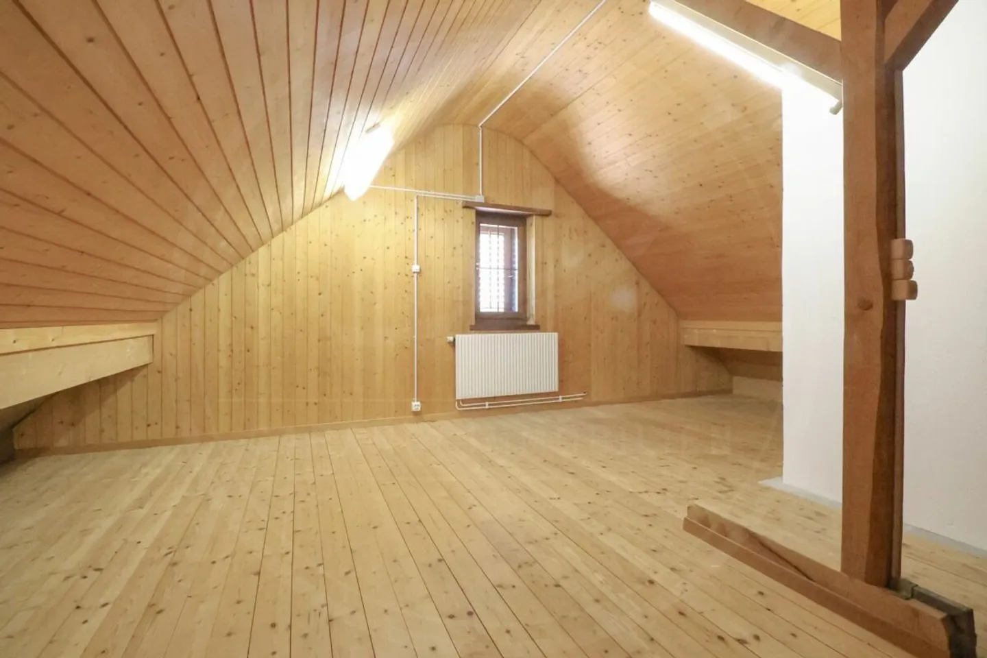 Charming 6½-Room House with Plenty of Space and Rustic Flair in Wohlenschwil - Photo 13 of 14