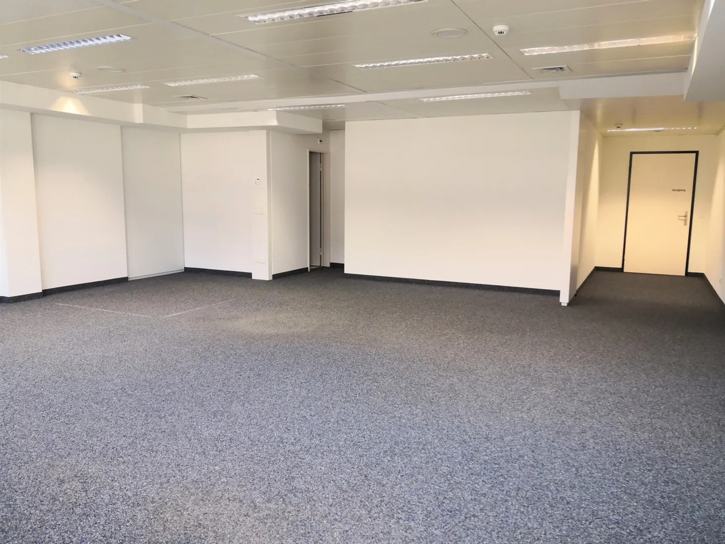 Moderner Büroraum in Aarau - Foto 4 von 7